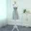 Chic / Belle Gris Transparentes Robe Demoiselle D'honneur 2018 Princesse Encolure Dégagée Sans Manches Appliques En Dentelle Noeud Ceinture Volants Dos Nu Robe Pour Mariage