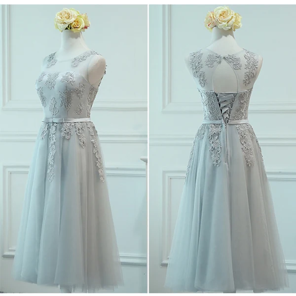 Chic / Belle Gris Transparentes Robe Demoiselle D'honneur 2018 Princesse Encolure Dégagée Sans Manches Appliques En Dentelle Noeud Ceinture Volants Dos Nu Robe Pour Mariage