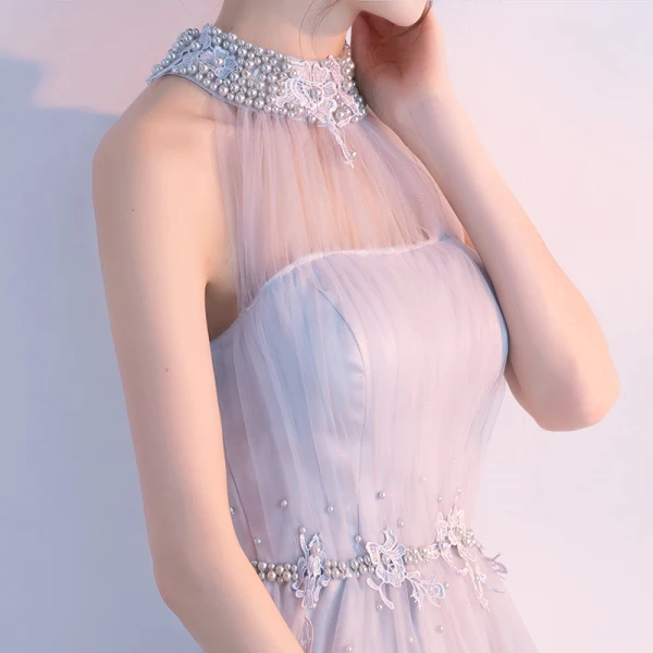 Modern / Fashion Homecoming Graduation Dresses 2017 Grey A-Line / Princess Knee-Length High Neck Pearl Sleeveless Backless Appliques Flower Formal Dresses