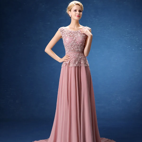 Chic / Belle Robe De Soirée 2017 Rose Bonbon Princesse Train De Balayage Encolure Dégagée Sans Manches Percé En Dentelle Appliques Perlage Perle Paillettes Cristal Ceinture Robe De Ceremonie