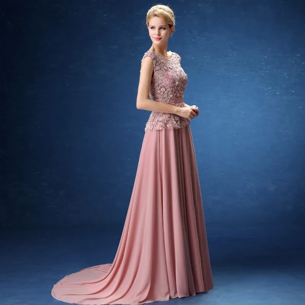 Chic / Belle Robe De Soirée 2017 Rose Bonbon Princesse Train De Balayage Encolure Dégagée Sans Manches Percé En Dentelle Appliques Perlage Perle Paillettes Cristal Ceinture Robe De Ceremonie