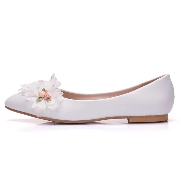 Elegant White Appliques Flat Wedding Shoes 2025 Pointed Toe Wedding Heels
