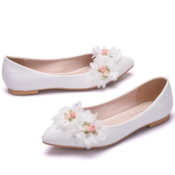 Elegant White Appliques Flat Wedding Shoes 2025 Pointed Toe Wedding Heels