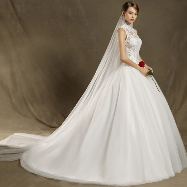 Chinese style Wedding Dresses 2017 Ivory Ball Gown Sweep Train High Neck Sleeveless Pierced Lace Appliques