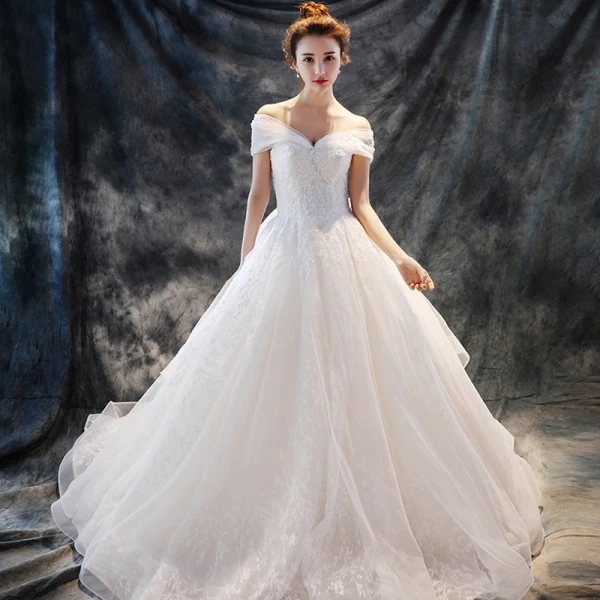 Chic / Belle Église Robe De Mariée 2017 Blanche Princesse Chapel Train De l'épaule Manches Courtes Dos Nu Perlage En Dentelle Appliques