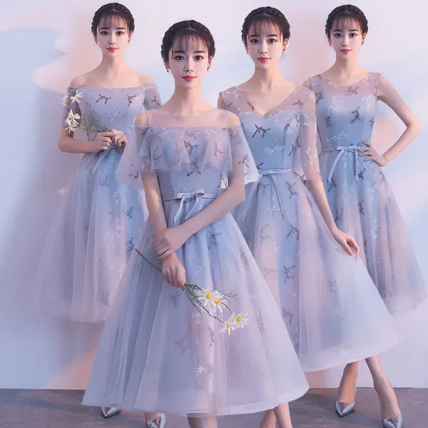 Chic / Beautiful Grey Bridesmaid Dresses 2018 A-Line / Princess Appliques Lace Sash Tea-length Ruffle Backless Wedding Party Dresses