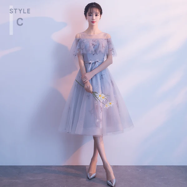 Chic / Belle Gris Robe Demoiselle D'honneur 2018 Princesse Appliques En Dentelle Ceinture Thé Longueur Volants Dos Nu Robe Pour Mariage
