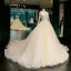 Klassisch Schöne Saal Kirche Brautkleider 2017 Mit Spitze Applikationen Rückenfreies Rundhalsausschnitt Lange Ärmel Kathedrale Schleppe Weiß Ballkleid