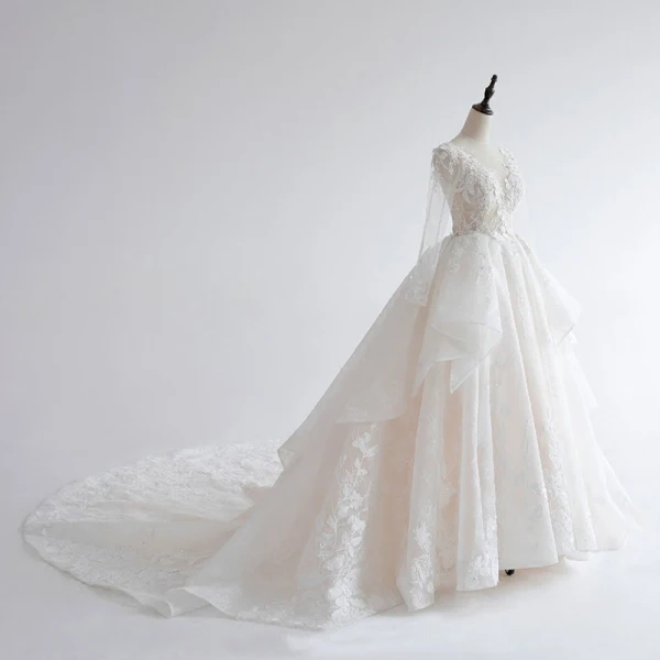 Luxury / Gorgeous White Wedding Dresses 2017 Royal Train Ball Gown V-Neck Long Sleeve Backless Heart-shaped Lace Appliques Flower Rhinestone Glitter Pierced