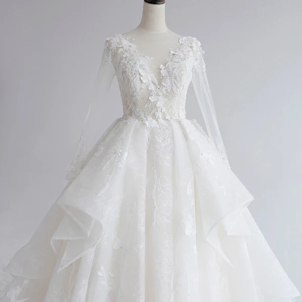 Luxury / Gorgeous White Wedding Dresses 2017 Royal Train Ball Gown V-Neck Long Sleeve Backless Heart-shaped Lace Appliques Flower Rhinestone Glitter Pierced