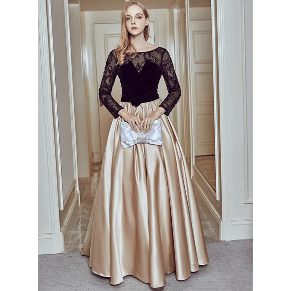 Elegant Champagne Evening Dresses 2018 A-Line / Princess Lace Flower Sequins Bow Scoop Neck Backless Long Sleeve Floor-Length / Long Formal Dresses