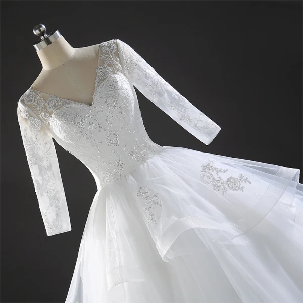 Chic / Belle Robe De Mariée 2017 Robe Boule En Dentelle Fleur Paillettes V-Cou Dos Nu 3/4 Manches Royal Train