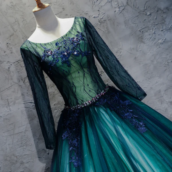 Classique Vert Foncé Robe De Bal 2017 Robe Boule En Dentelle Fleur Cristal Encolure Dégagée Manches Longues Longue Robe De Ceremonie