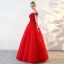 Schöne Rot Ballkleider 2018 Ballkleid Mit Spitze Applikationen Pailletten Rundhalsausschnitt Rückenfreies Lange Ärmel Lange Festliche Kleider