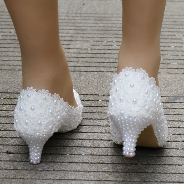 Charming Ivory Wedding Shoes 2018 Lace Pearl 5 cm Stiletto Heels Pointed Toe Wedding Pumps