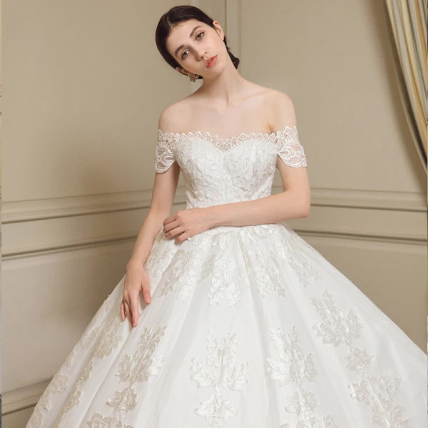 Chic / Beautiful Wedding Dresses 2018 Ball Gown Lace Appliques Embroidered Off-The-Shoulder Backless Short Sleeve Chapel Train Wedding