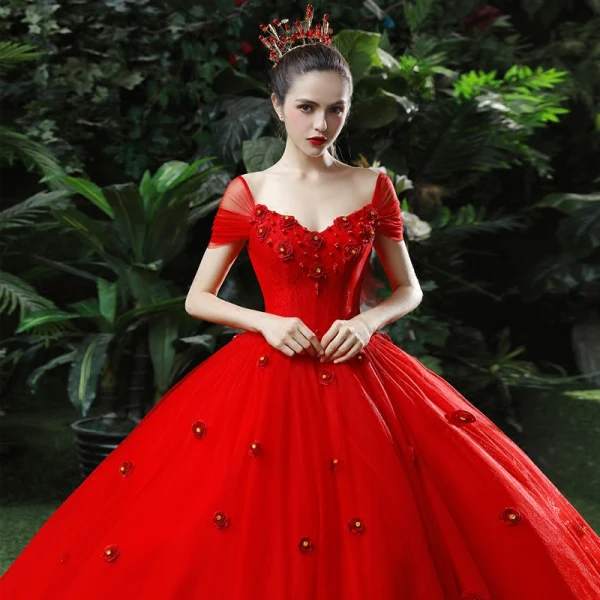 Chic / Belle Rouge Robe De Mariée 2018 Robe Boule Appliques Perlage Faux Diamant V-Cou Dos Nu Sans Manches Royal Train Mariage