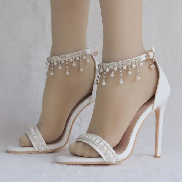 Charmant Weiß Brautschuhe 2018 Perle Strass Quaste Knöchelriemen 11 cm Stilettos Peeptoes Hochzeit Hochhackige