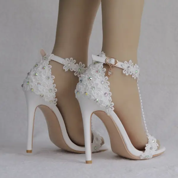 Charmant Blanche Chaussure De Mariée 2018 T-Strap En Dentelle Fleur Perle Faux Diamant Bride Cheville 11 cm Talons Aiguilles Peep Toes / Bout Ouvert Mariage Talons Hauts