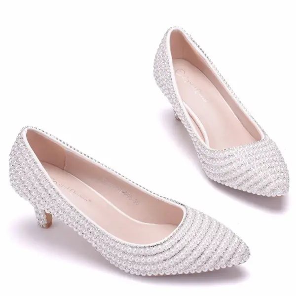 Modern / Fashion White Wedding Shoes 2018 Beading Pearl Rhinestone 3 cm Stiletto Heels Pointed Toe Low Heel Wedding Pumps