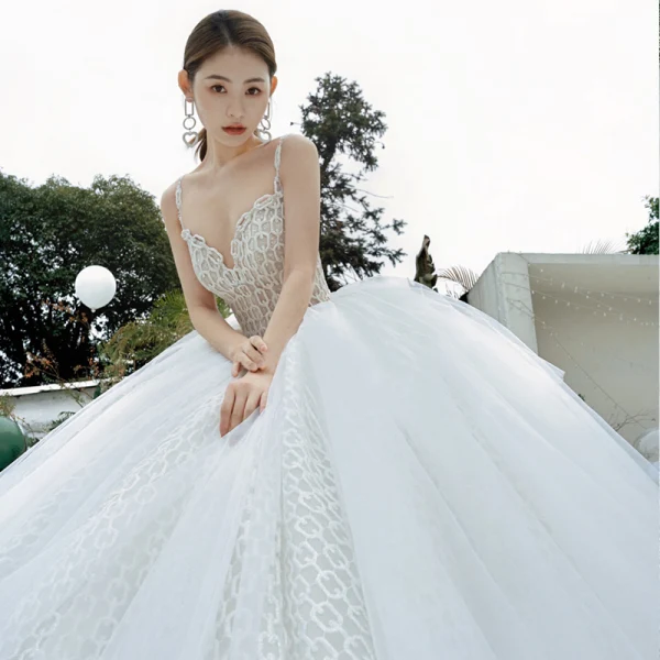 Luxury / Gorgeous High-end White Wedding Dresses 2021 Ball Gown Spaghetti Straps Sequins Sleeveless Backless Royal Train Wedding
