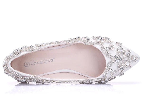 Błyszczące Białe Rhinestone Szpiczaste Płaskie Buty Ślubne 2018
