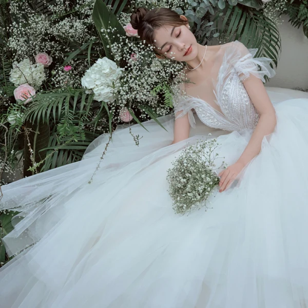Luxury / Gorgeous White Wedding Dresses Ball Gown 2021 Scoop Neck Beading Pearl Short Sleeve Backless Royal Train Wedding
