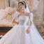 Simple Haut de Gamme Blanche Glitter Robe De Mariée 2021 Robe Boule Encolure Dégagée Manches Courtes Dos Nu Noeud Royal Train Mariage
