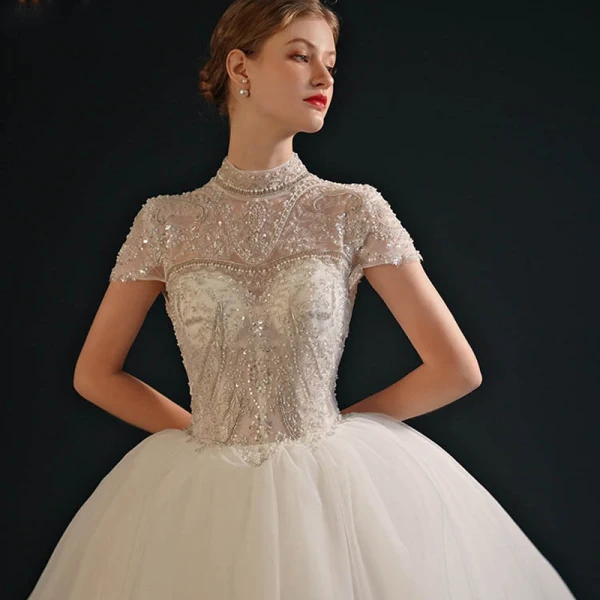Vintage High End Weiß Ballkleid Brautkleider / Hochzeitskleider 2021 Rundhalsausschnitt Perlenstickerei Perle Strass Kurze Ärmel Rückenfreies Königliche Schleppe Hochzeit
