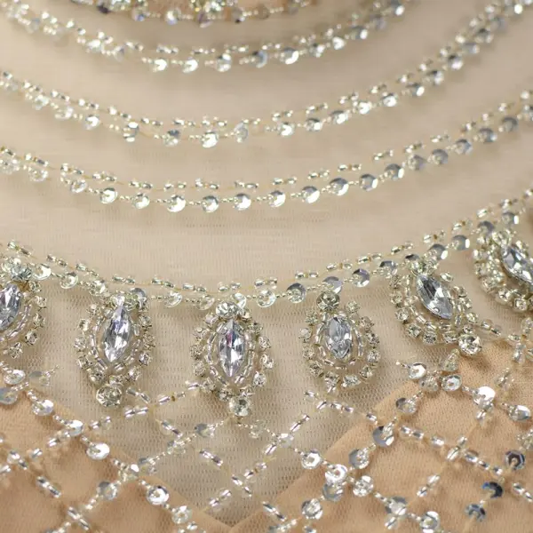 Luxe Champagne Fait main Perlage Robe De Soirée 2019 Trompette / Sirène Cristal Paillettes Col Haut Sans Manches Train De Balayage Robe De Ceremonie