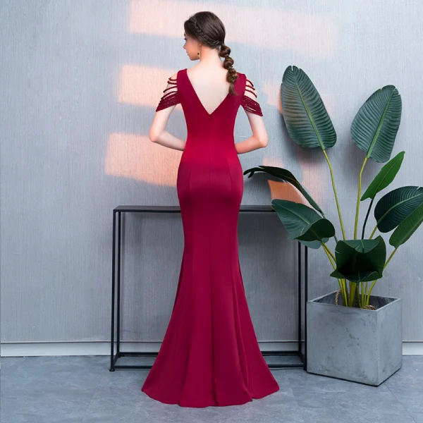 Chic / Beautiful Burgundy Evening Dresses 2019 Trumpet / Mermaid Crystal V-Neck Sleeveless Backless Floor-Length / Long Formal Dresses