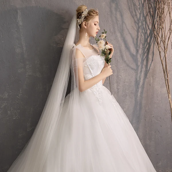 Eleganta Elfenben Bröllopsklänningar 2019 Prinsessa Spets Paljetter Axlar Ärmlös Halterneck Chapel Train