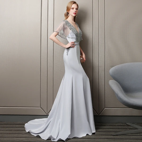 Sexy Silver Evening Dresses  2018 Trumpet / Mermaid Crystal Rhinestone Beading Pearl Sequins V-Neck Backless Short Sleeve Sweep Train Formal Dresses