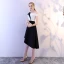 Unique Noir Blanche de retour Robe De Graduation 2018 Princesse De l'épaule Dos Nu Sans Manches Mi-Longues Robe De Ceremonie