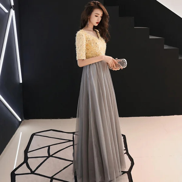 Modern / Fashion Champagne Evening Dresses 2019 A-Line / Princess V-Neck Tassel Sequins 1/2 Sleeves Backless Floor-Length / Long Formal Dresses