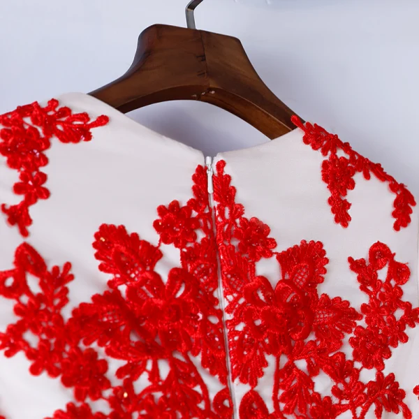 Chic / Belle Rouge Robe De Bal 2019 Princesse Encolure Dégagée En Dentelle Fleur Perlage Manches Courtes Longue Robe De Ceremonie