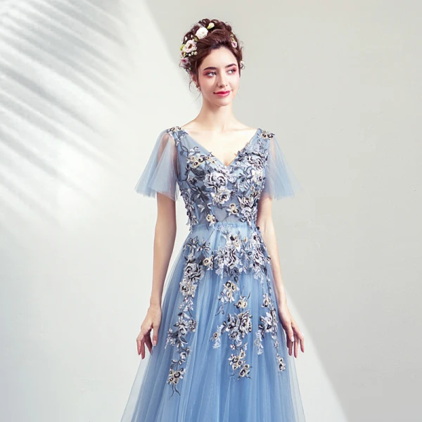 Élégant Bleu Ciel Robe De Bal 2019 Princesse V-Cou Appliques En Dentelle Cristal Paillettes Manches Courtes Dos Nu Longue Robe De Ceremonie