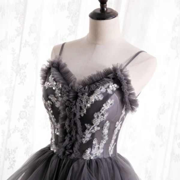 Fashion Grey Ruffle Prom Dresses 2021 A-Line / Princess Spaghetti Straps Beading Sequins Sleeveless Backless Floor-Length / Long Prom Formal Dresses