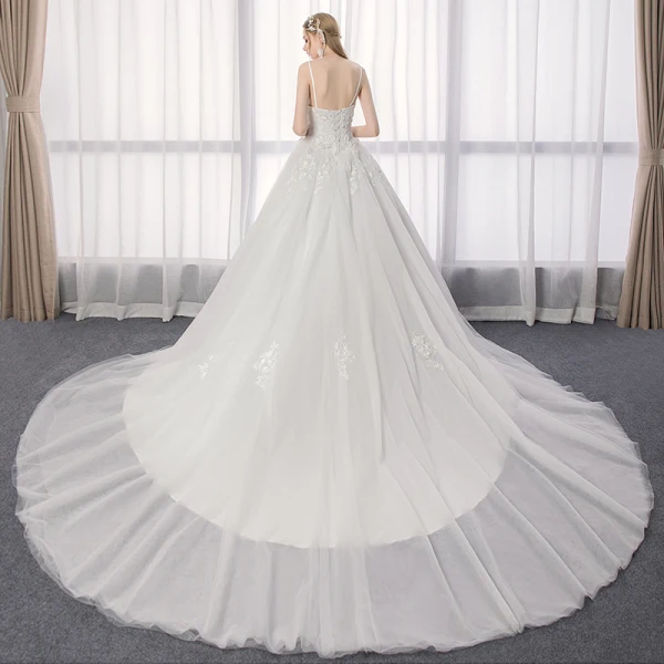 Élégant Ivoire Robe De Mariée 2019 Princesse Bretelles Spaghetti En Dentelle Fleur Sans Manches Dos Nu Royal Train