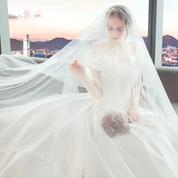 Élégant Simple Ivoire Robe De Mariée 2019 Princesse De l'épaule Manches Courtes Dos Nu Cathedral Train