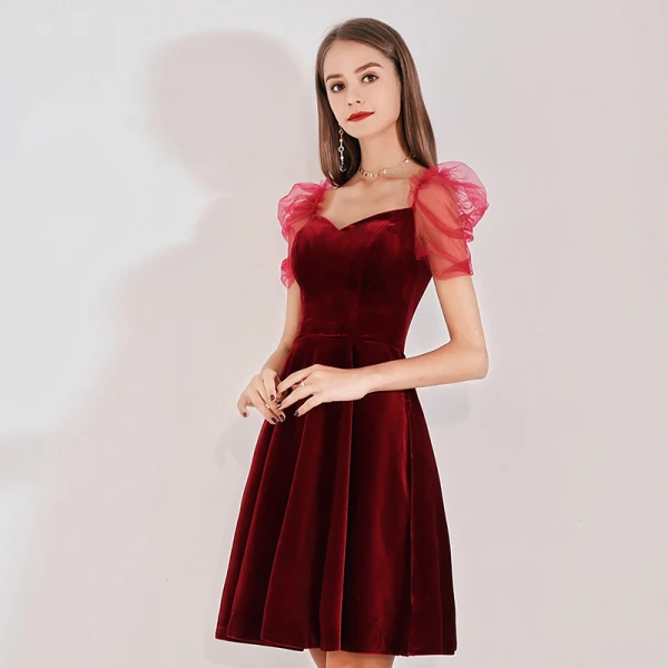 Chic / Beautiful Burgundy Suede Graduation Dresses 2019 A-Line / Princess Square Neckline Short Sleeve Backless Knee-Length Formal Dresses