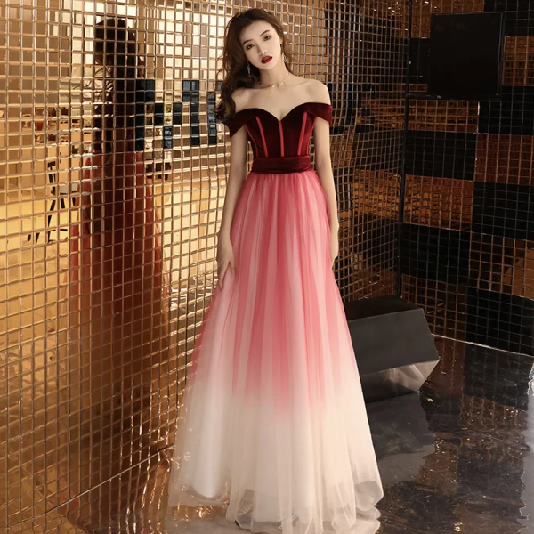 Elegante Farbverlauf Schwarz Ballkleider 2019 A Linie Off Shoulder Kurze Ärmel Rückenfreies Lange Festliche Kleider