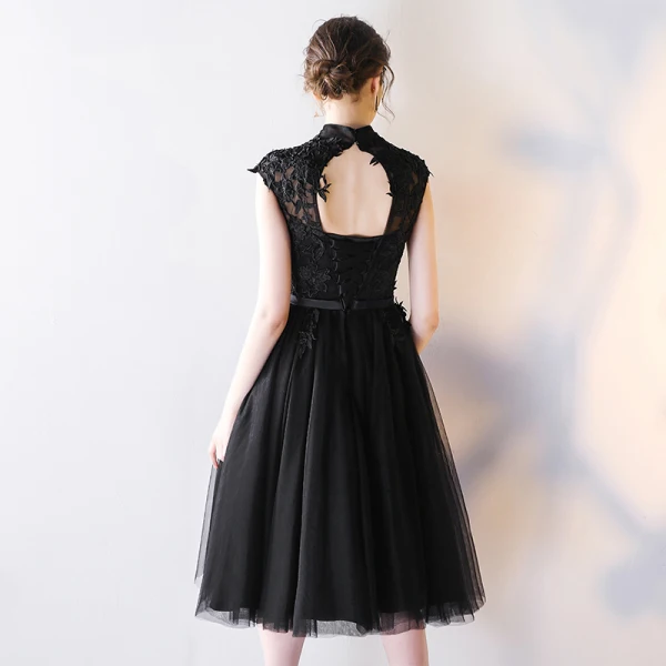 Chic / Belle Noire de retour Robe De Graduation 2019 Princesse Col Haut En Dentelle Fleur Noeud Sans Manches Dos Nu Courte Robe De Ceremonie