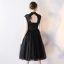 Chic / Belle Noire de retour Robe De Graduation 2019 Princesse Col Haut En Dentelle Fleur Noeud Sans Manches Dos Nu Courte Robe De Ceremonie