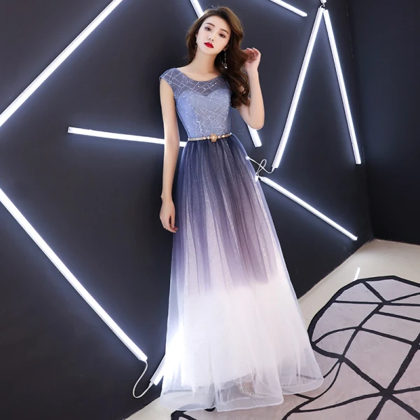 Charmant Grape Dégradé De Couleur 2019 Princesse Robe De Soirée Encolure Dégagée Paillettes Métal Ceinture Sans Manches Dos Nu Longue Robe De Ceremonie