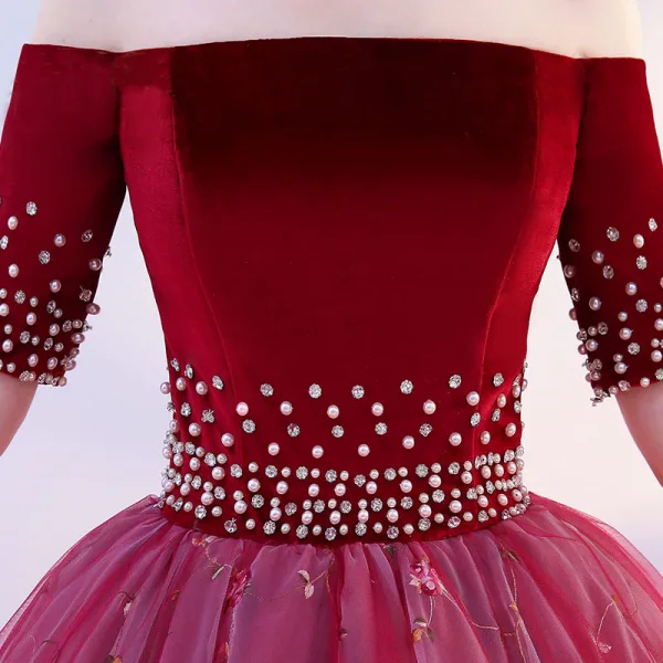 Élégant Bordeaux Robe De Bal 2019 Princesse De l'épaule Daim Fleur Perle En Dentelle Manches Courtes Dos Nu Longue Robe De Ceremonie