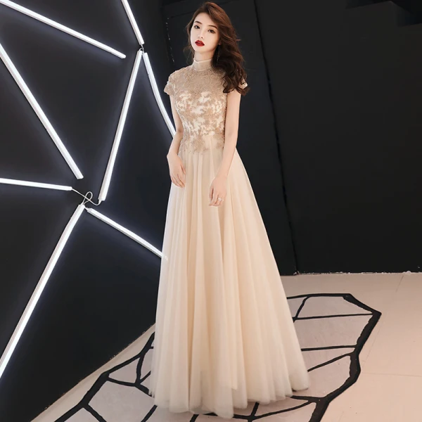 Élégant Champagne Robe De Soirée 2019 Princesse Col Haut Perlage Cristal En Dentelle Fleur Paillettes Manches Courtes Dos Nu Longue Robe De Ceremonie