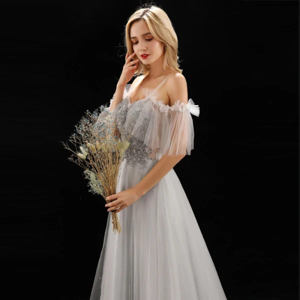 Chic / Belle Gris Robe De Soirée 2019 Princesse Bretelles Spaghetti En Dentelle Fleur Perlage Paillettes Volants Manches Courtes Dos Nu Longue Robe De Ceremonie