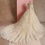 Élégant Champagne Robe De Mariée 2019 Robe Boule De l'épaule En Dentelle Fleur Manches Longues Dos Nu Cathedral Train