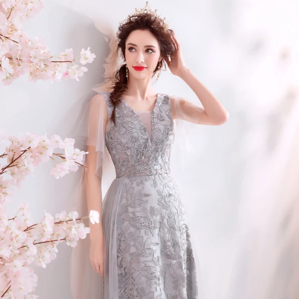 Chic / Belle Gris Robe De Soirée 2019 Princesse V-Cou Perlage Cristal En Dentelle Fleur Sans Manches Dos Nu Longue Robe De Ceremonie